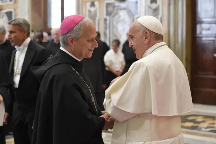prevost-papa-franciscojpg
