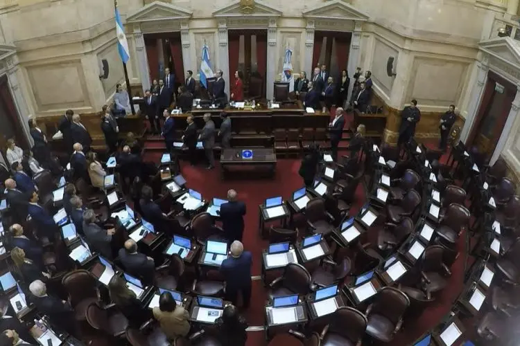 Sesion-Senado-ficha-limpia-himno